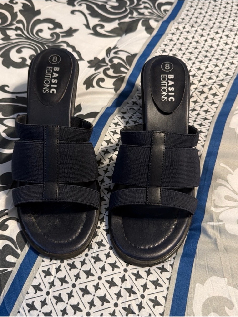 Basic Editions Women’s Navy Blue Slip-On Sandals
